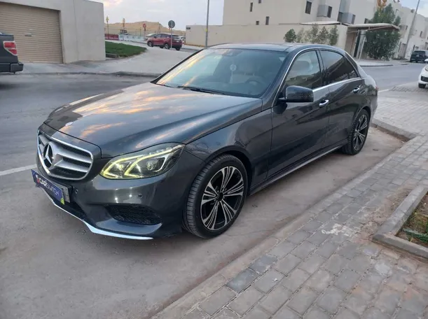 2016 Mercedes E300 in Riyadh