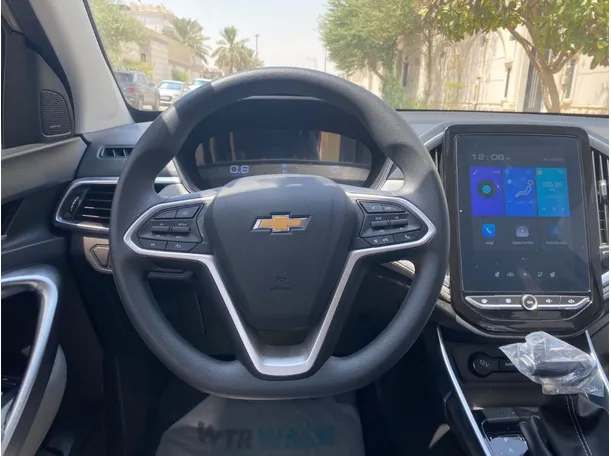 Car image 17