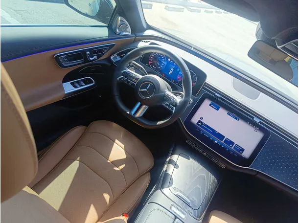 Car image 35
