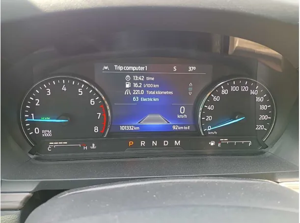 Car image 19