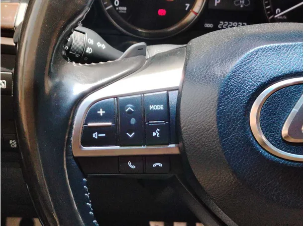 Car image 33