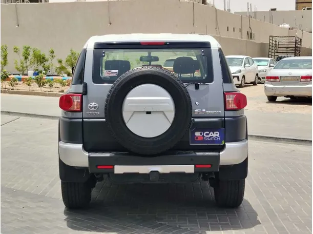 Car image 6