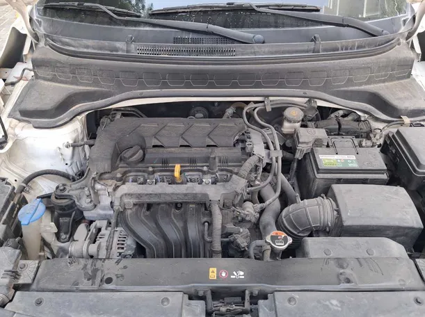 Car image 21