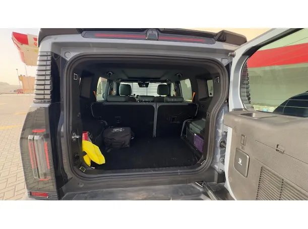 Car image 20