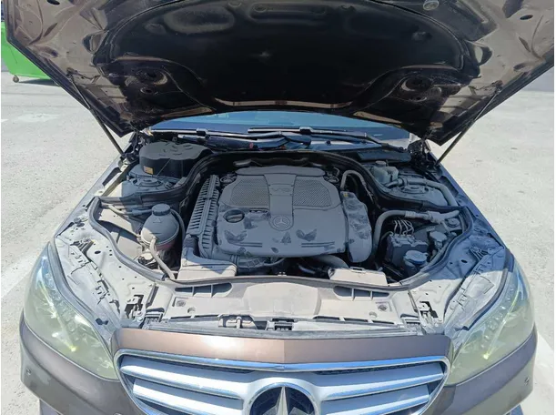 Car image 36