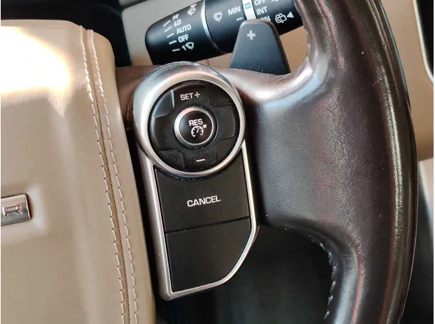 Car image 34