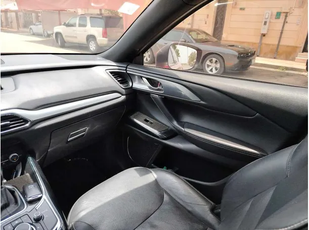 Car image 38