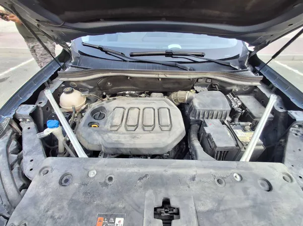 Car image 19