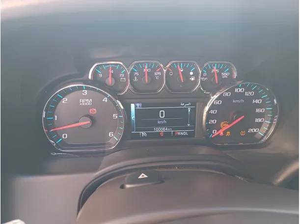 Car image 19