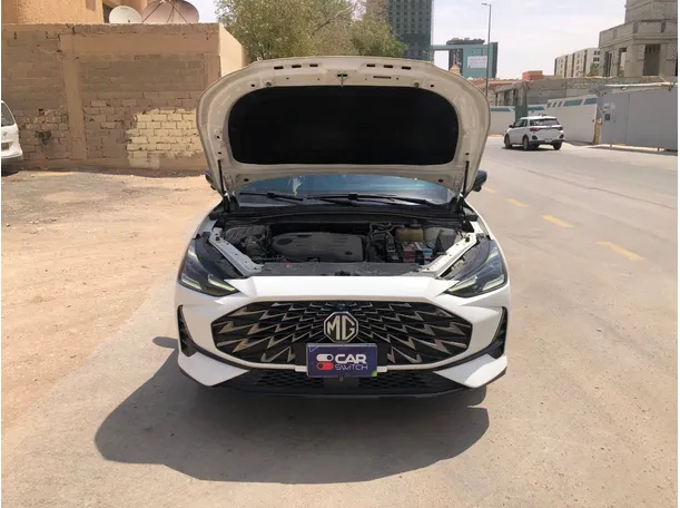 Car image 24