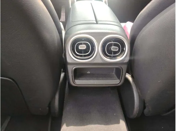 Car image 39