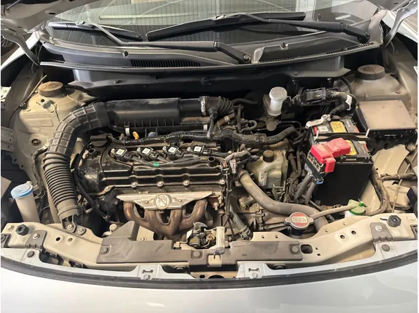 Car image 16