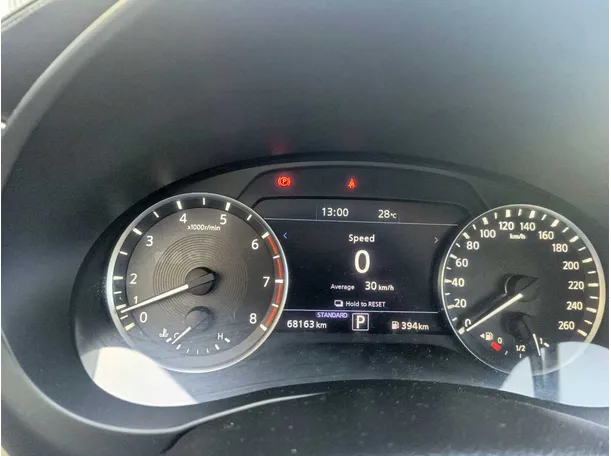 Car image 24