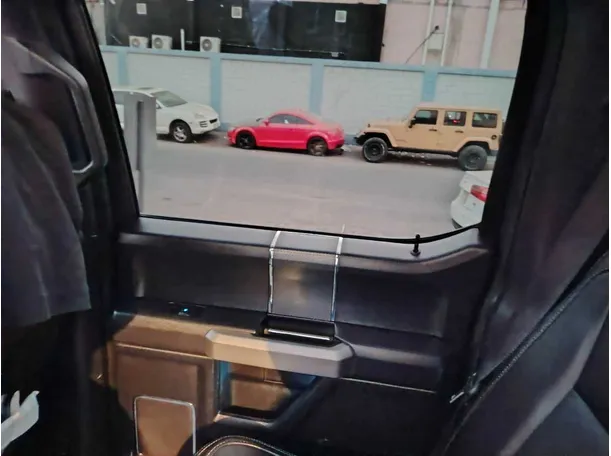 Car image 36