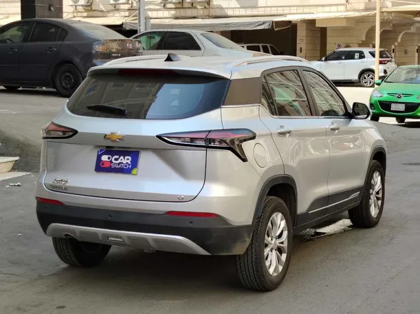 Car image 5