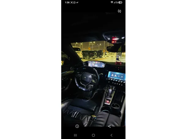 Car image 16