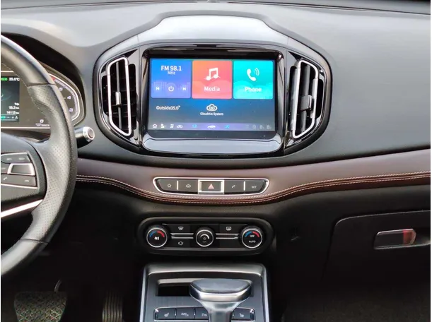 Car image 23