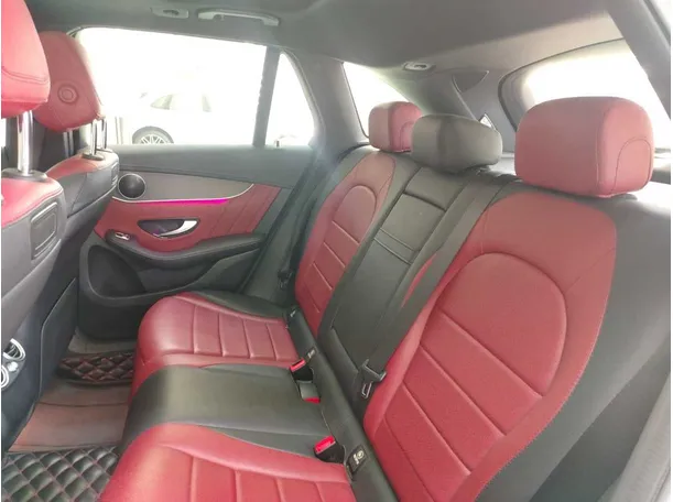 Car image 17