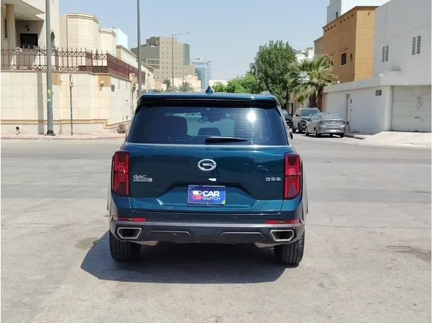 Car image 6