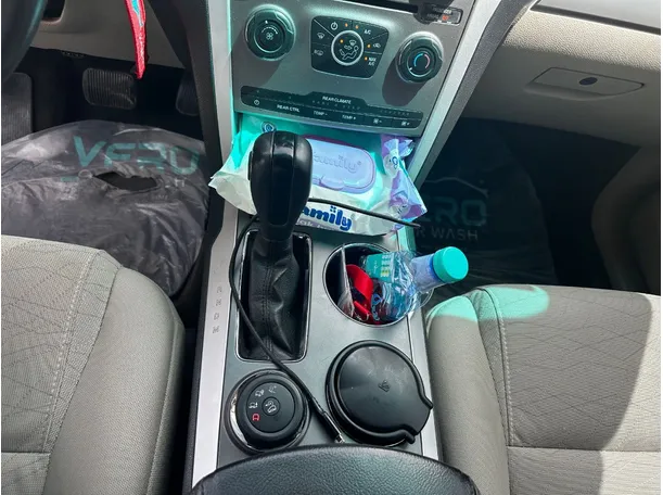 Car image 20