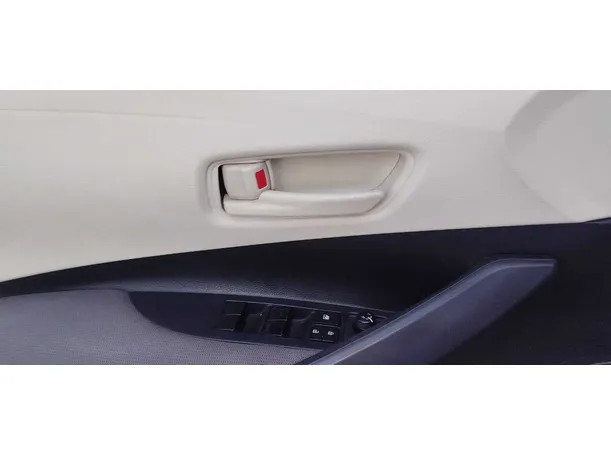 Car image 28