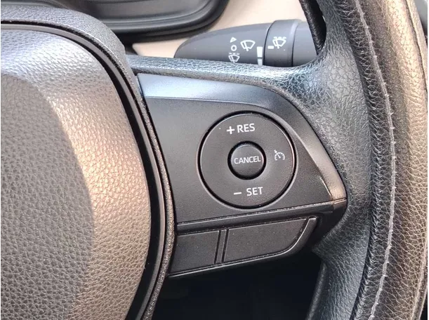 Car image 28