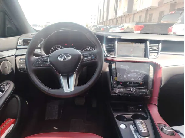 Car image 22