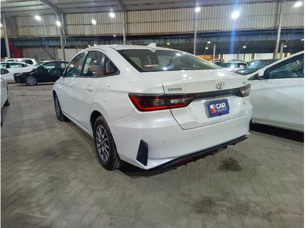 Car image 7