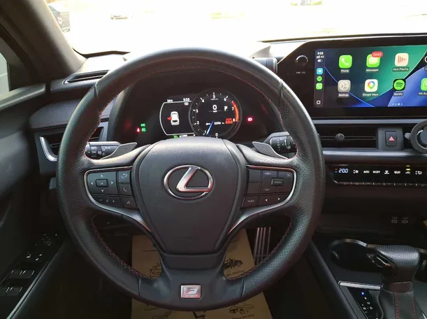 Car image 15