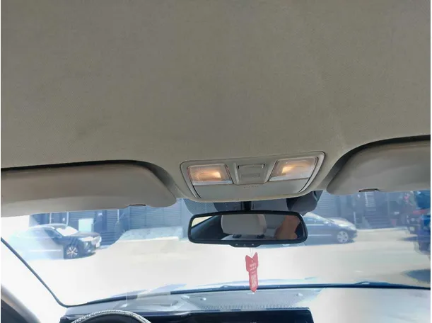 Car image 31