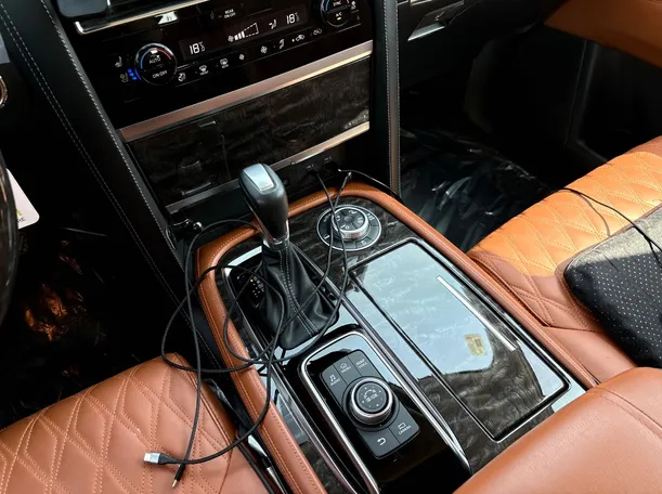 Car image 22