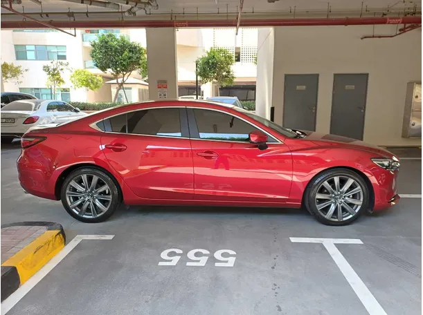 Car image 8