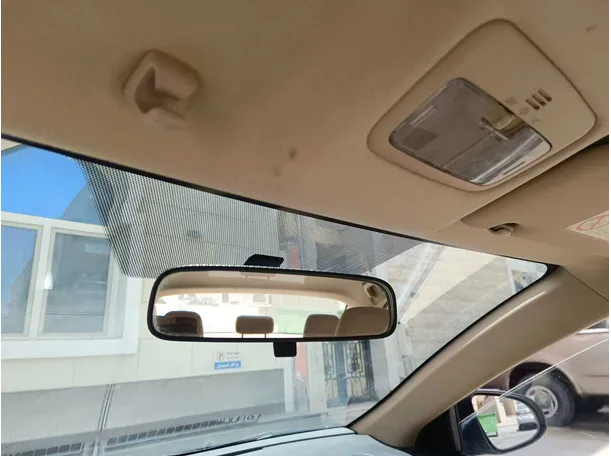 Car image 27