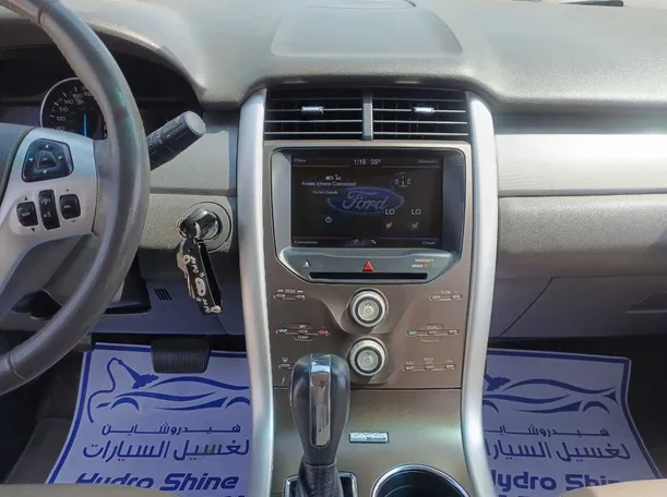 Car image 16