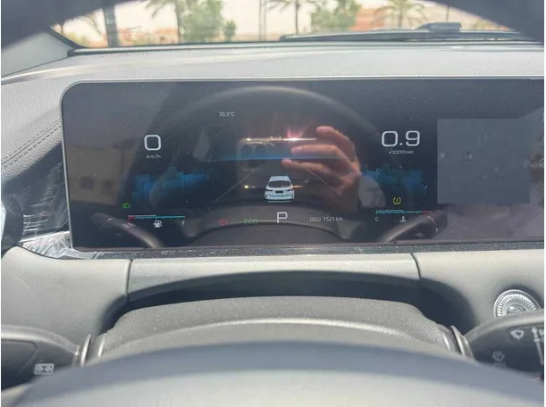 Car image 18