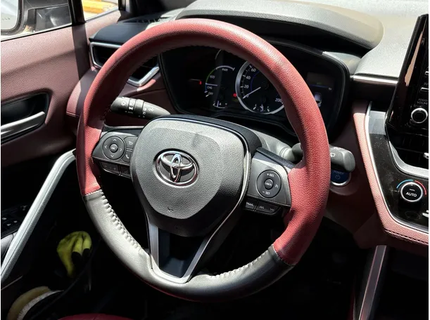 Car image 21