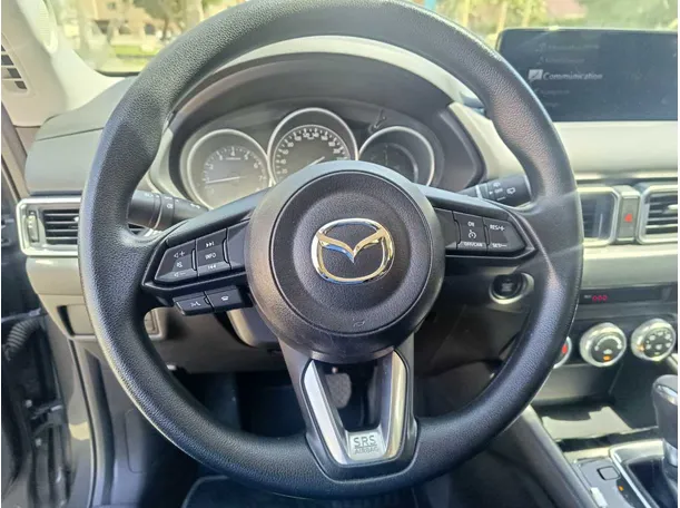 Car image 17