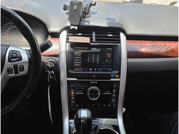 Car image 7
