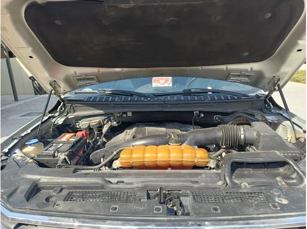 Car image 25