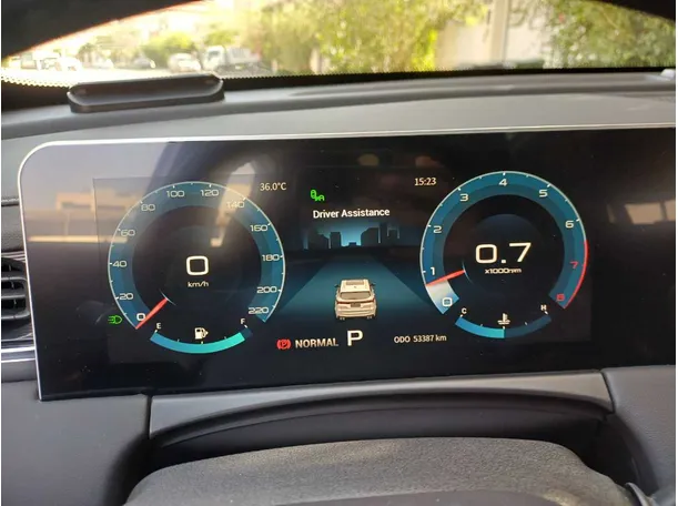 Car image 19