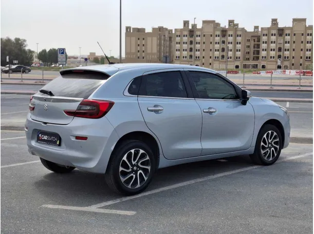 Car image 7