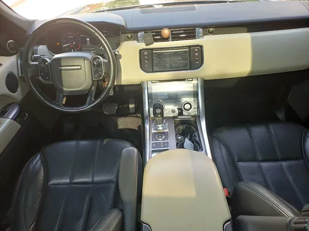 Car image 16