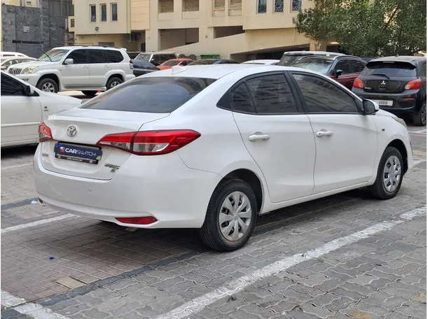 Car image 7