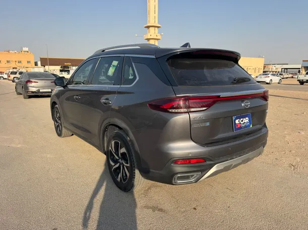 Car image 7