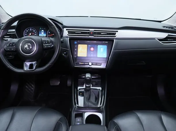 Car image 14