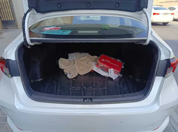 Car image 28