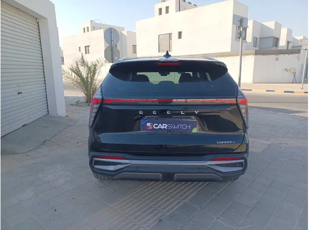 Car image 6