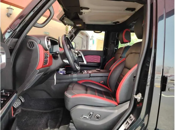 Car image 14