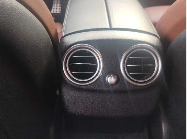Car image 33