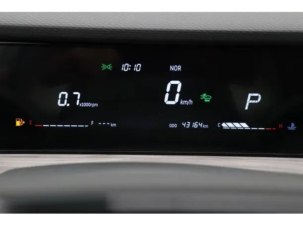 Car image 6